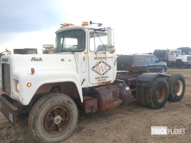 1978 Mack R686st  Conventional - Day Cab