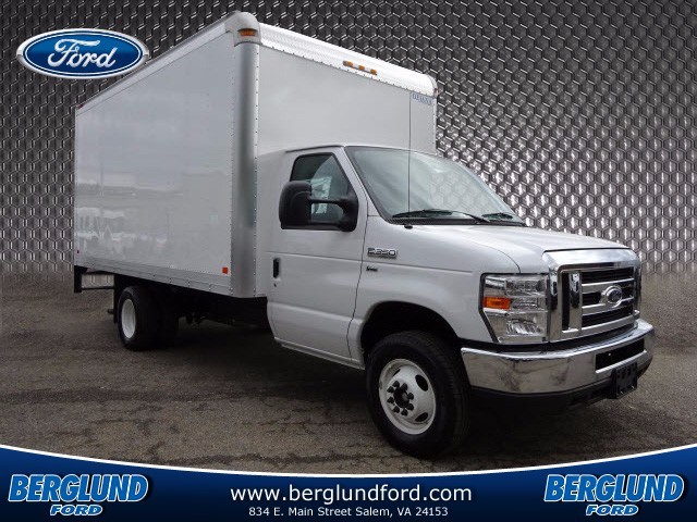 2016 Ford E-Series Chassis  Box Truck - Straight Truck