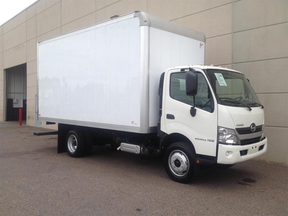 2016 Hino 195  Box Truck - Straight Truck
