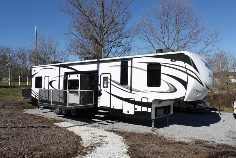 2016 Jayco Seismic Wave 400W