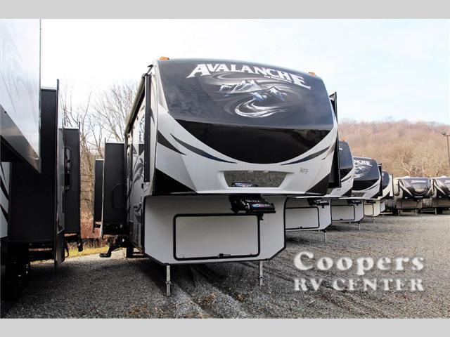 2015 Keystone Rv Avalanche 390RB