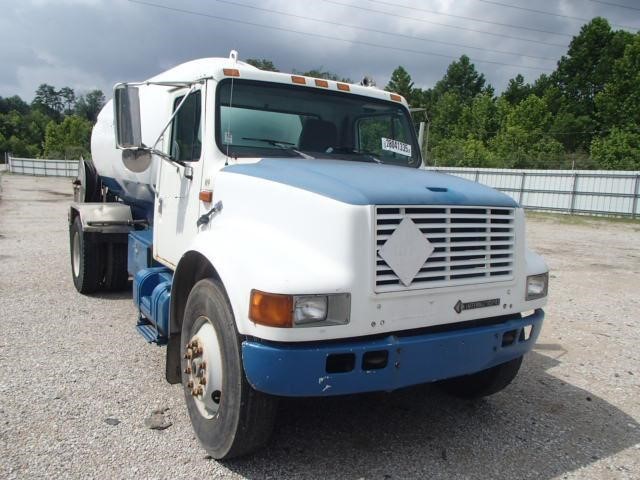 1998 International 4900  Tanker Truck