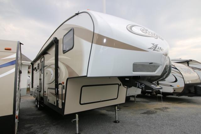 2016 Keystone Cougar 28DBI