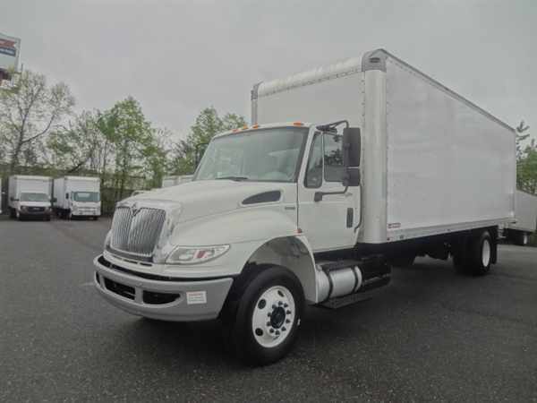 2011 International 4400  Box Truck - Straight Truck