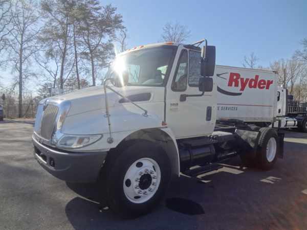 2004 International 4400  Conventional - Day Cab