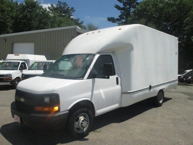 2007 Chevrolet Express Cutaway  Cab Chassis