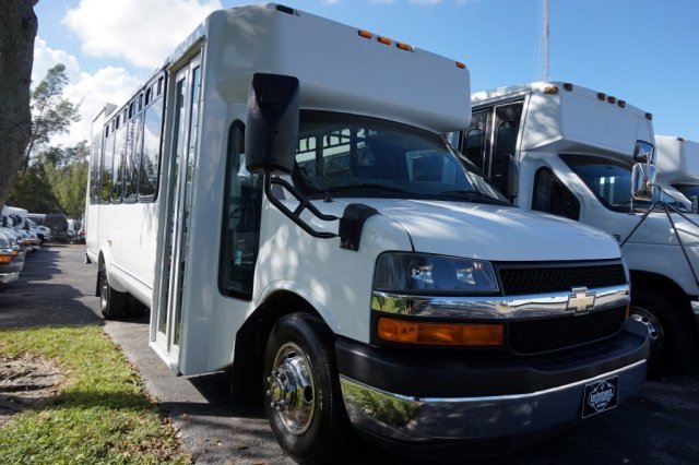 2011 Chevrolet G-4500 12/2  Passenger Van