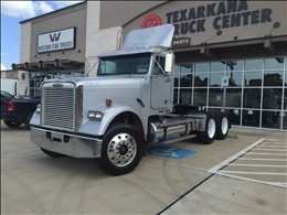 2009 Freightliner Classic  Cab Chassis