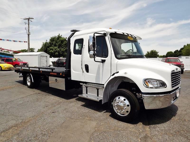 2017 Freightliner M2 Ext. Cab.  Wrecker Tow Truck