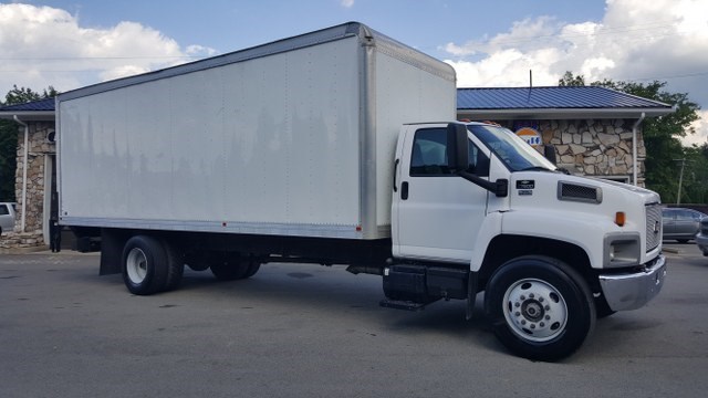 2008 Chevrolet C7500  Conventional - Day Cab