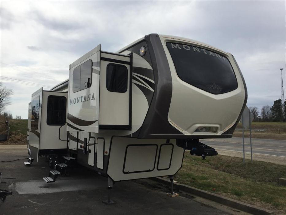 2016 Keystone Montana 3711FL