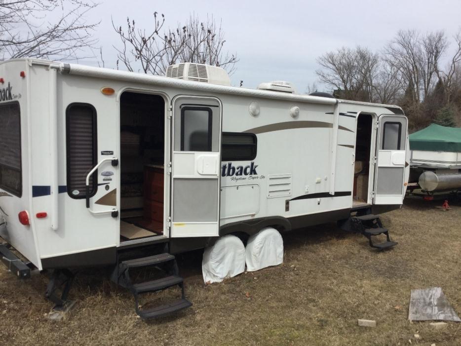 2011 Keystone Outback 268RL