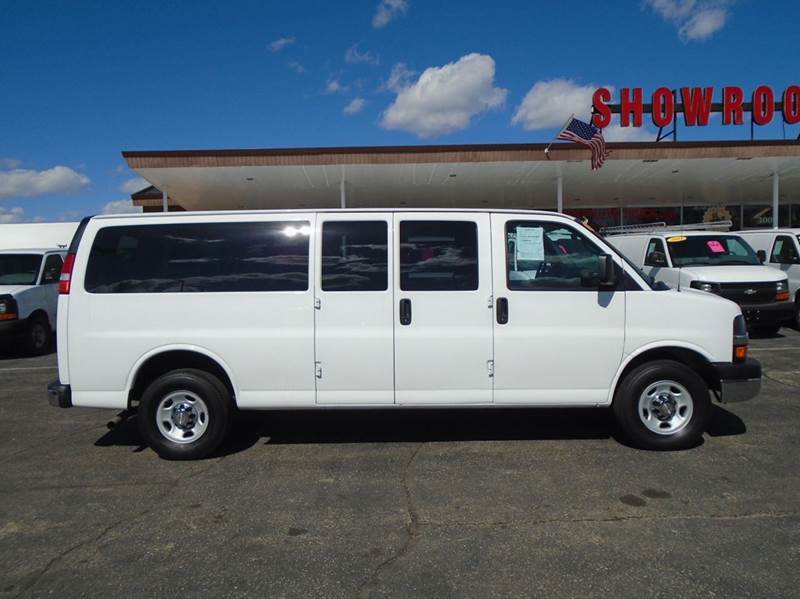 2014 Chevrolet Express G3500 Ls 15 Passenger  Passenger Van