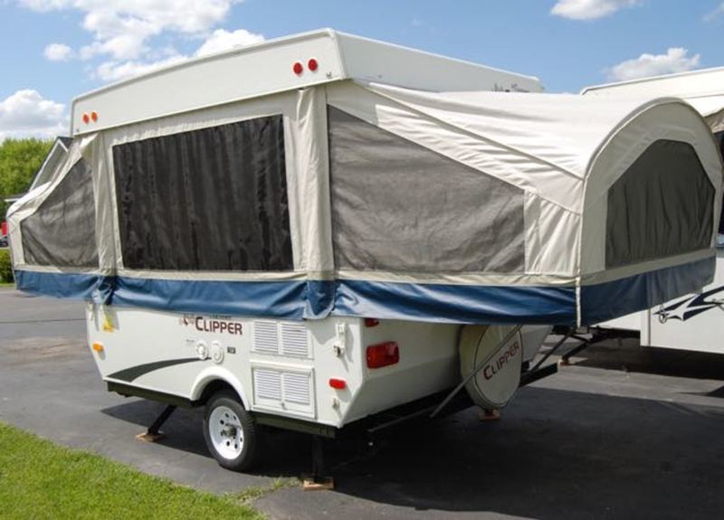 2011 Coachmen Clipper 106 Sport