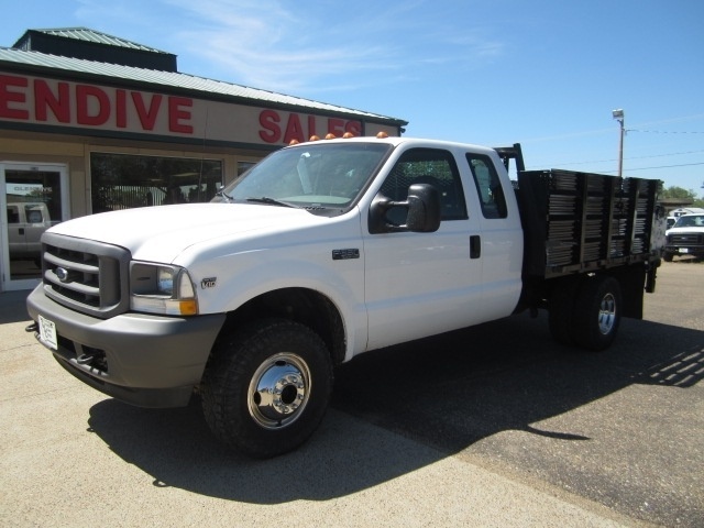 2002 Ford F350  Flatbed Truck