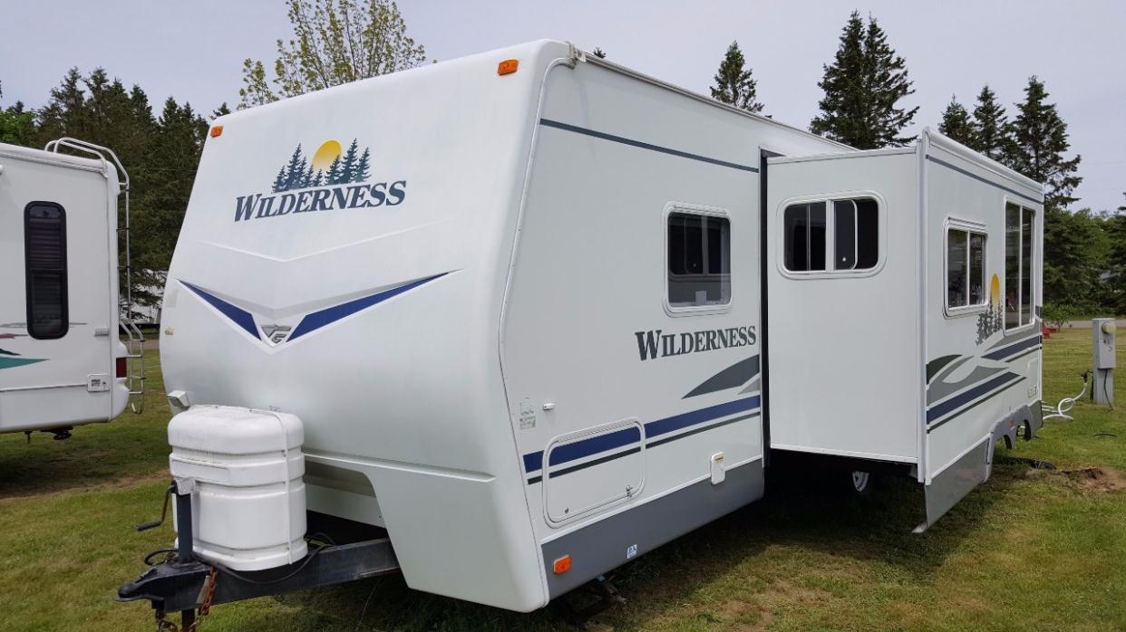 2007 Fleetwood Wilderness 270FQS