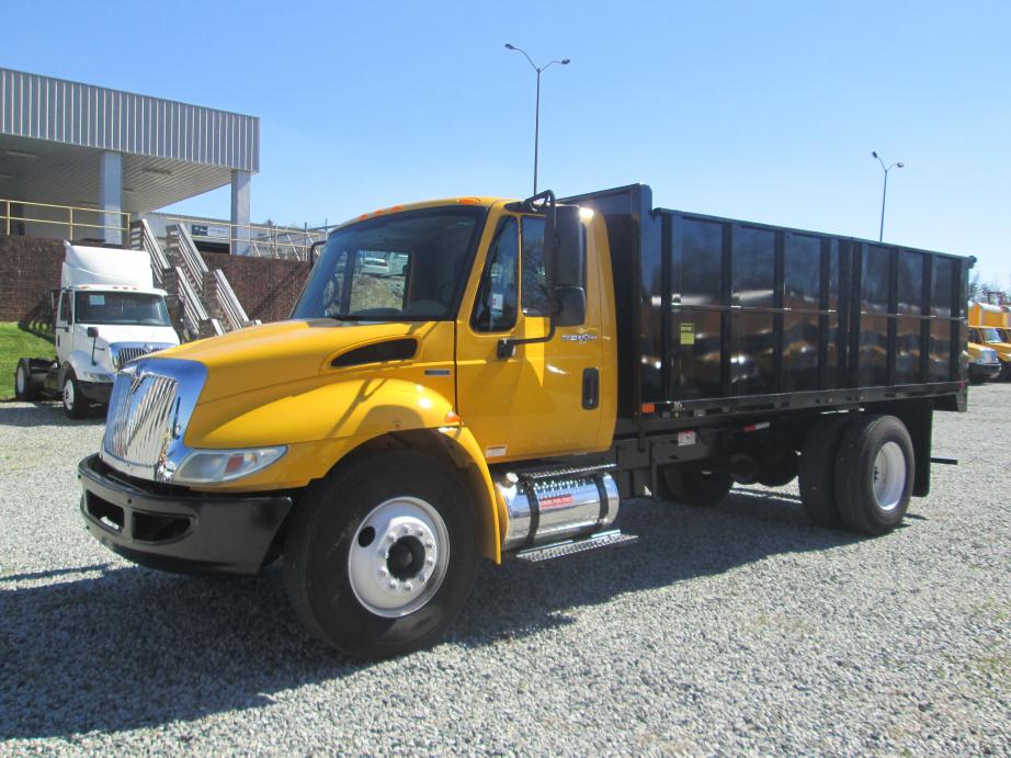 2010 International 4300  Dump Truck