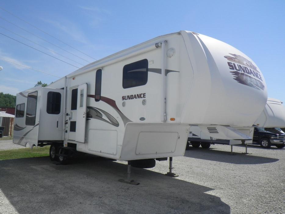 2009 Heartland SUNDANCE 3300SK