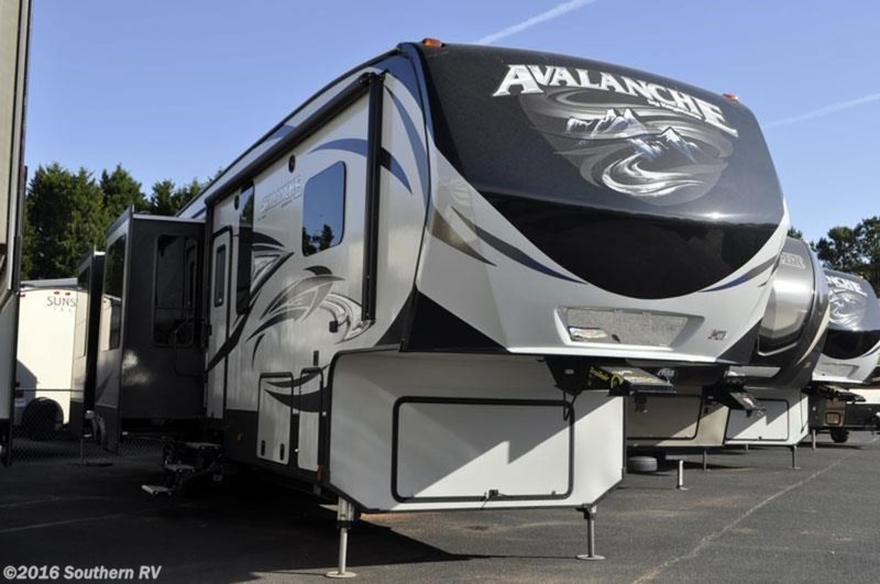 2016 Keystone Rv Avalanche 370RD