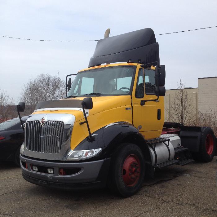 2012 International 8600  Conventional - Day Cab