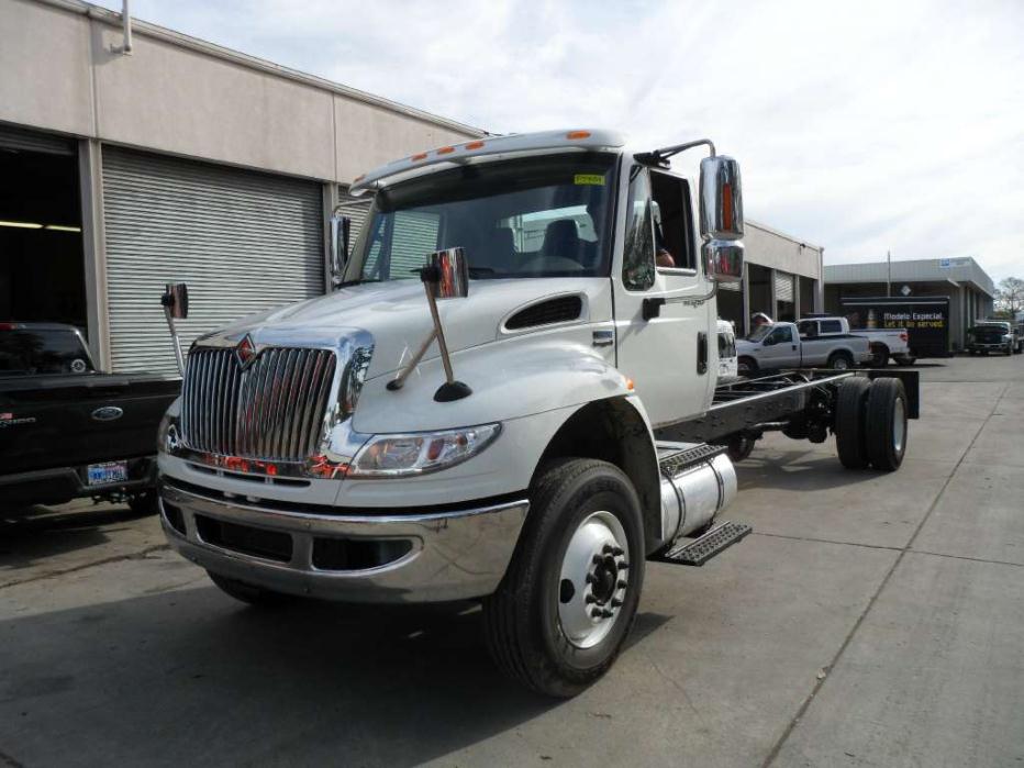 2014 International 4300  Cab Chassis