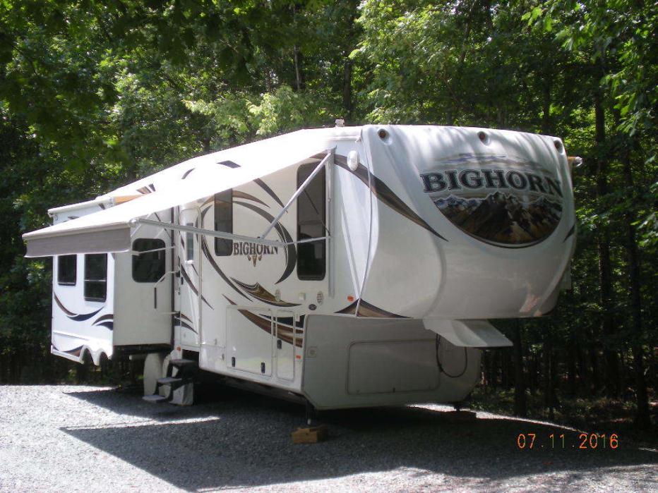 2013 Heartland Bighorn 3010RE