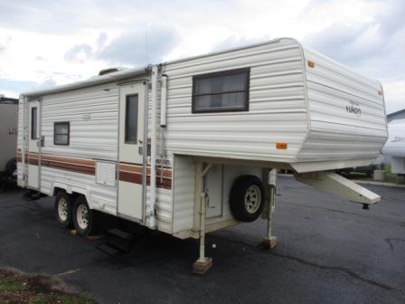 1988 Fleetwood Wilderness Yukon 245H