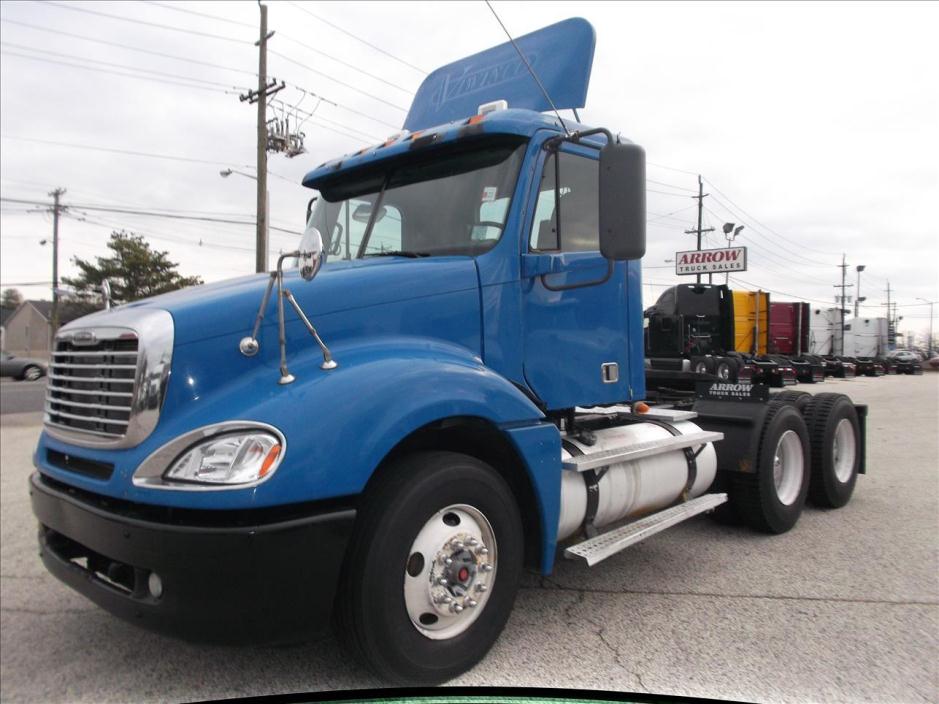 2006 Freightliner Cl12064st  Conventional - Day Cab