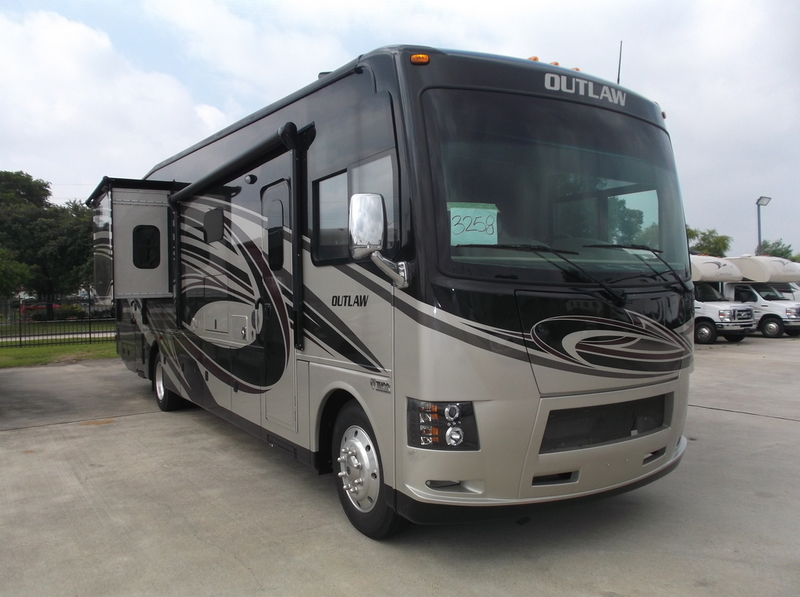2014 Thor Outlaw Class A 37rb rvs for sale