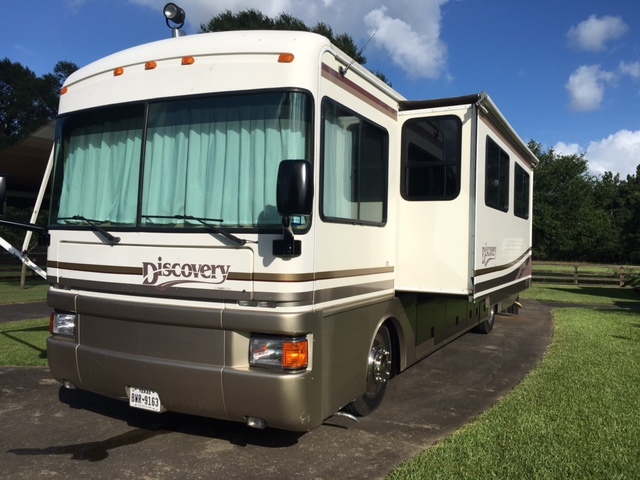 1998 Fleetwood Discovery 37G
