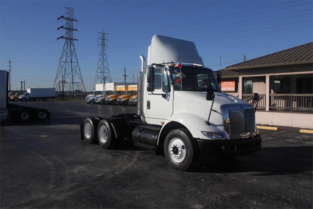 2009 International Transtar 8600  Conventional - Day Cab