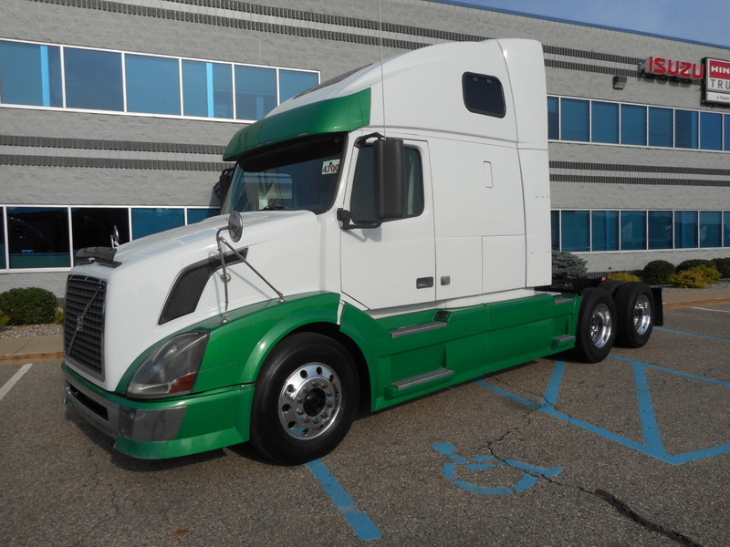 2008 Volvo Vnl64t-670  Conventional - Sleeper Truck