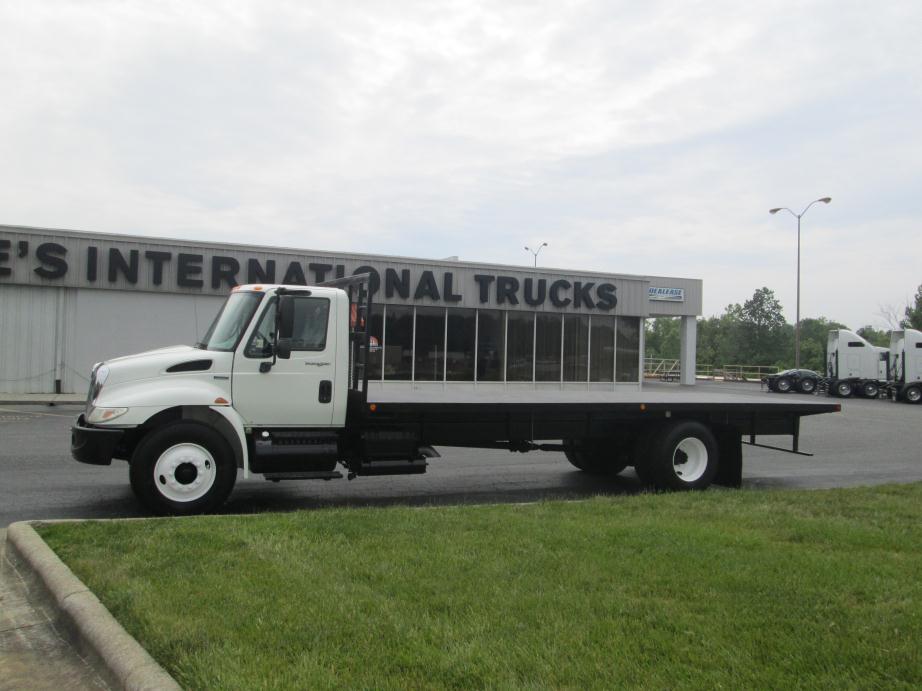 2008 International Durastar 4300  Flatbed Truck