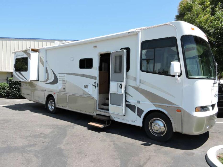2005 Thor Motor Coach Hurricane RVs 32R Double Slide Out