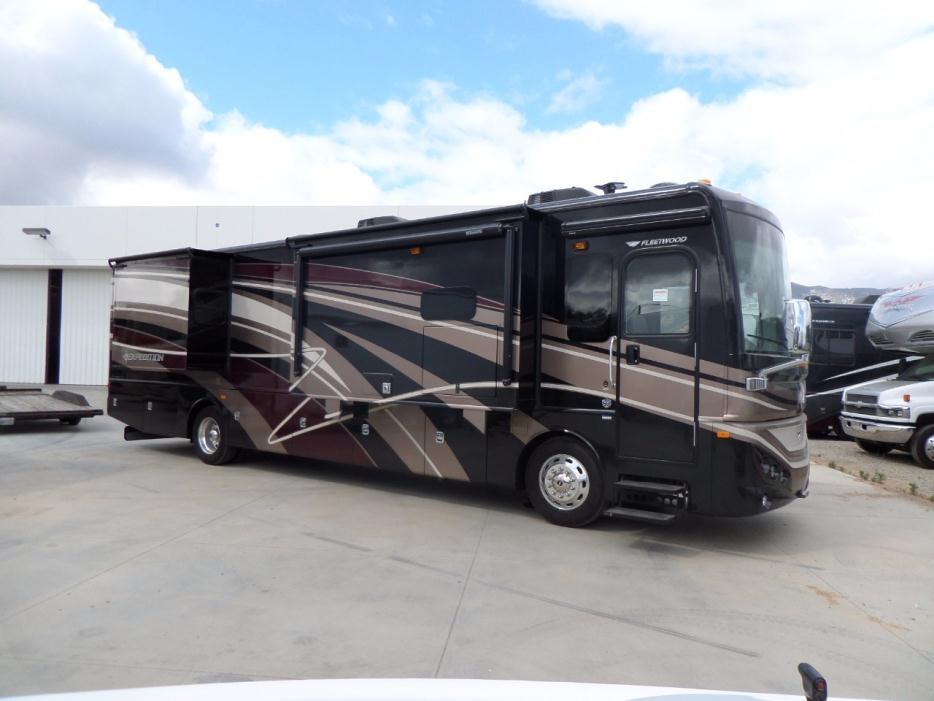 2016 Fleetwood Expedition 38K