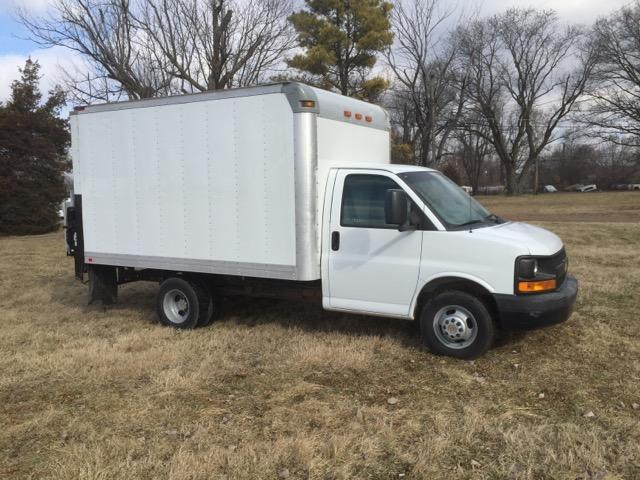 2010 Chevrolet Express G3500  Box Truck - Straight Truck