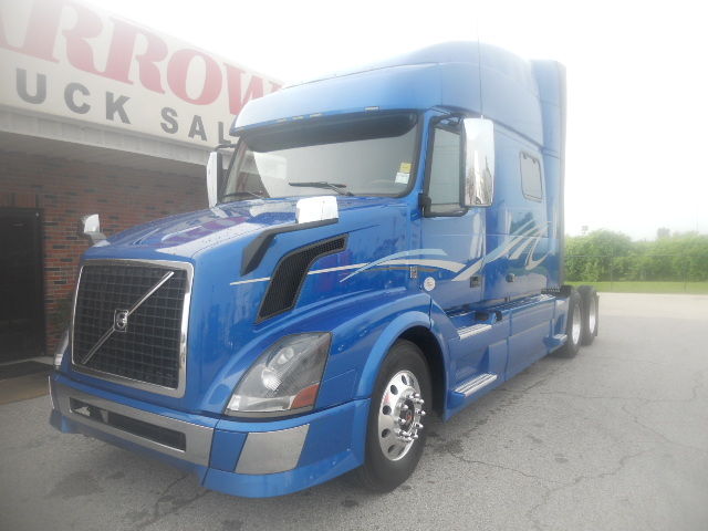 2013 Volvo Vnl730  Conventional - Sleeper Truck