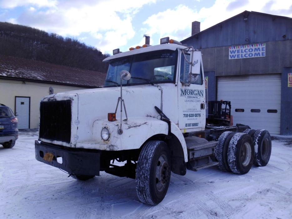 1996 Volvo Wg64  Conventional - Day Cab