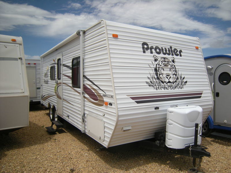 2004 Prowler 240 BH
