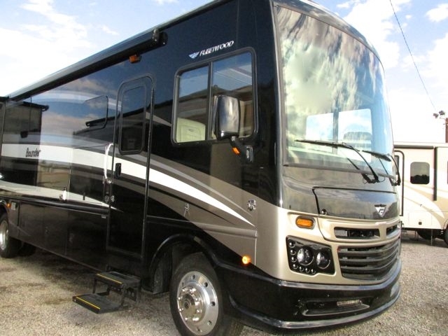 2016 Fleetwood Bounder 35k