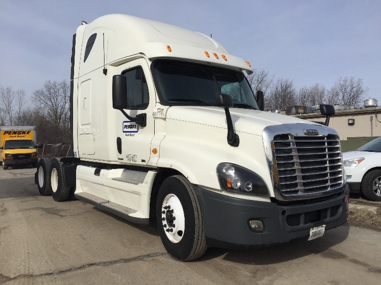 2012 Freightliner Cascadia 125  Conventional - Sleeper Truck