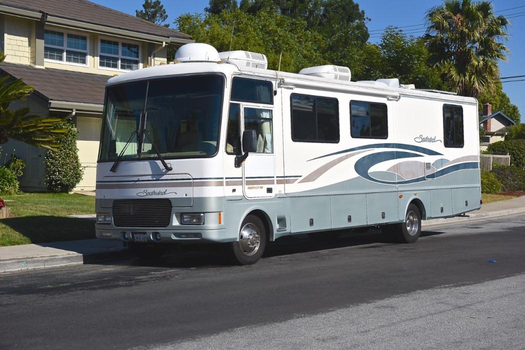 2001 Fleetwood Southwind 32V