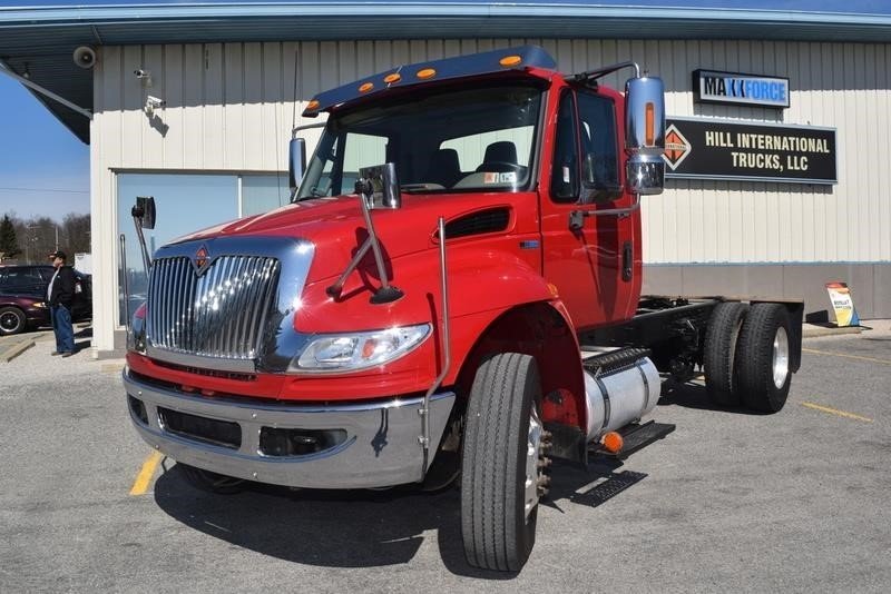2014 International 4300  Conventional - Day Cab