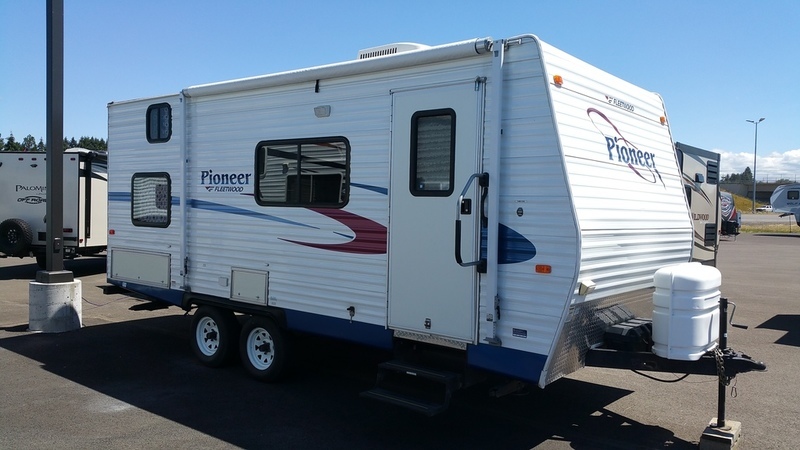 2005 Fleetwood PIONEER 180CK