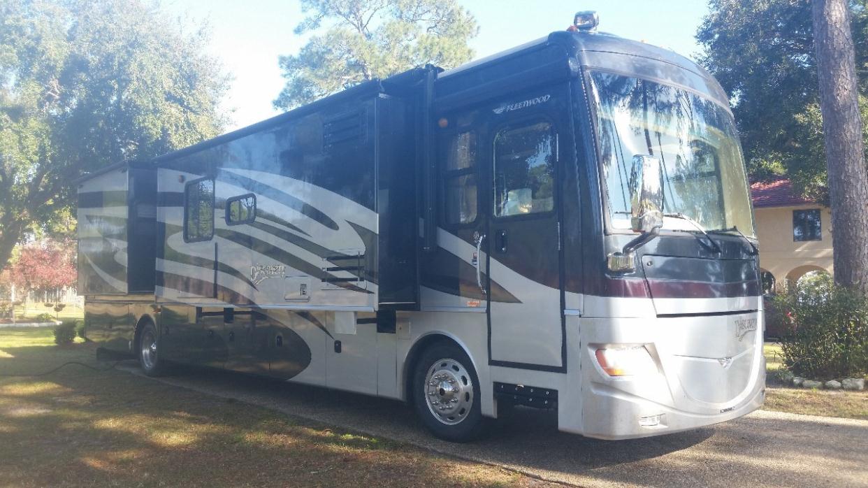 2009 Fleetwood Discovery 40K