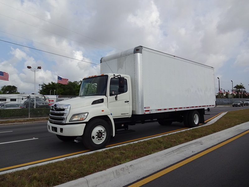 2011 Hino 258alp  Box Truck - Straight Truck