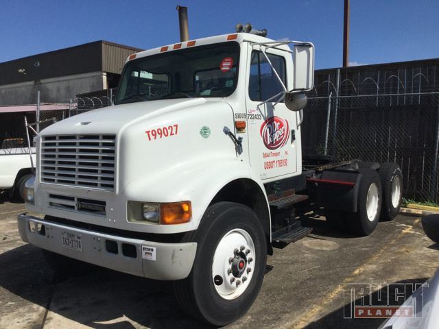 1999 International 8100  Conventional - Day Cab