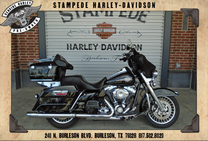 2011 Harley-Davidson FLHTC - Electra Glide Classic