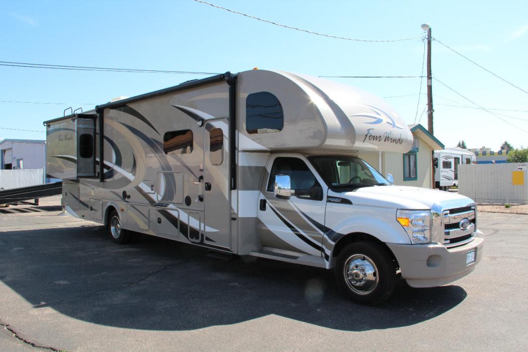 2015 Thor Motor Coach FOUR WINDS 35SK
