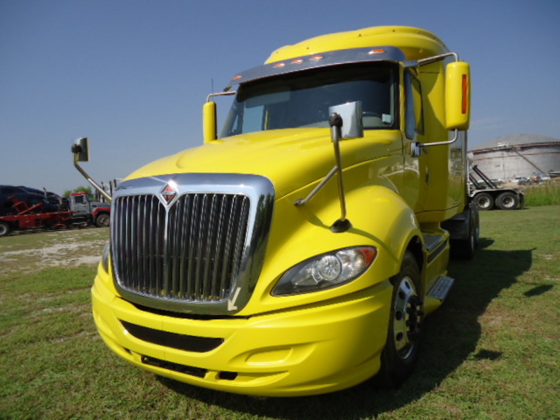 2010 International Pro Star Eagle  Conventional - Sleeper Truck